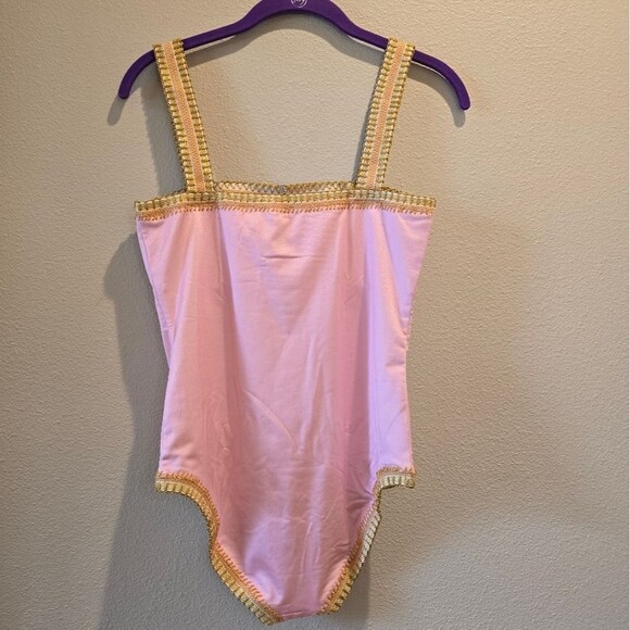 Platinum PQ by Solange Ferrarini Crochet Trim One Piece Swimsuit NWT Sz M - Picture 4 of 5